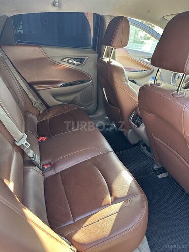 Chevrolet Malibu-8