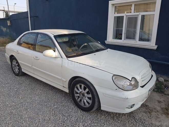 Hyundai Sonata-2