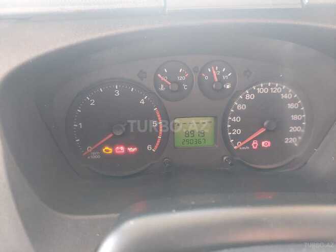 Ford Transit-4
