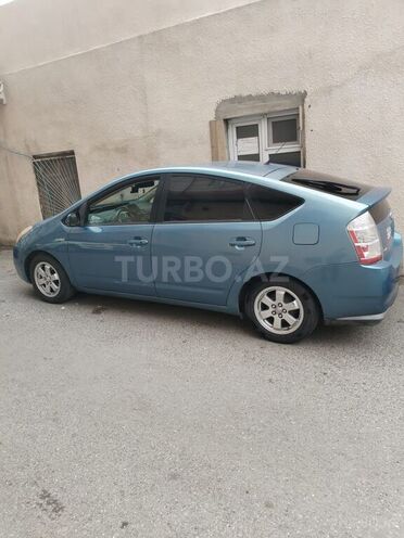Toyota Prius-3