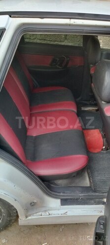 Volkswagen Polo-12