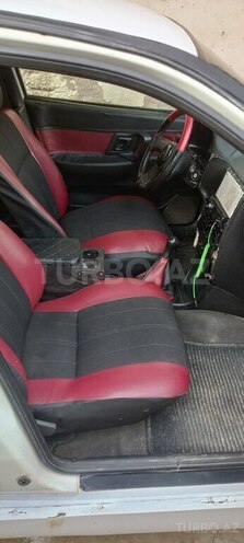 Volkswagen Polo-11