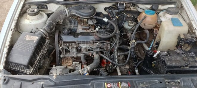 Volkswagen Polo-16