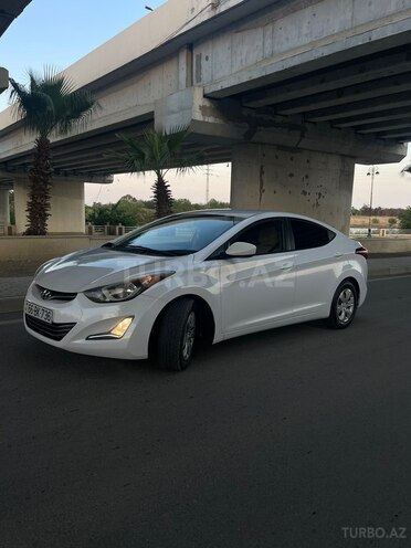 Hyundai Elantra-2