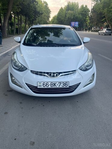 Hyundai Elantra-6
