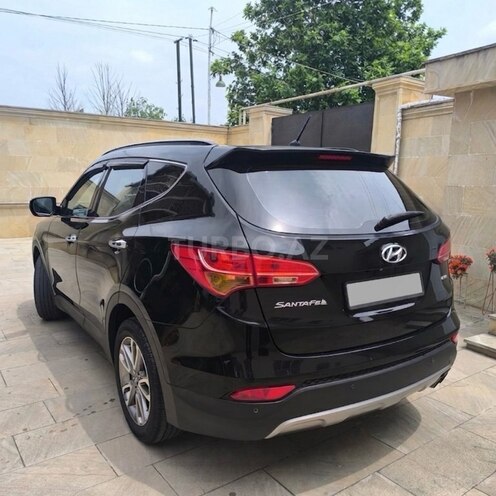 Hyundai Santa Fe-6