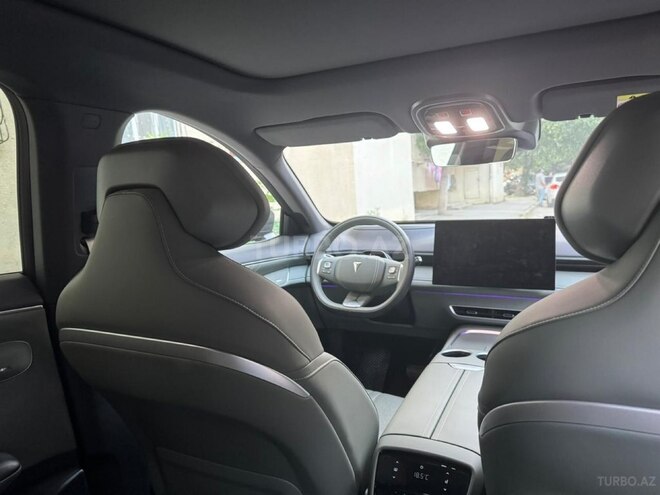 Changan Deepal S07-5