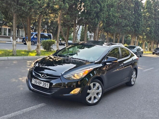 Hyundai Elantra-2