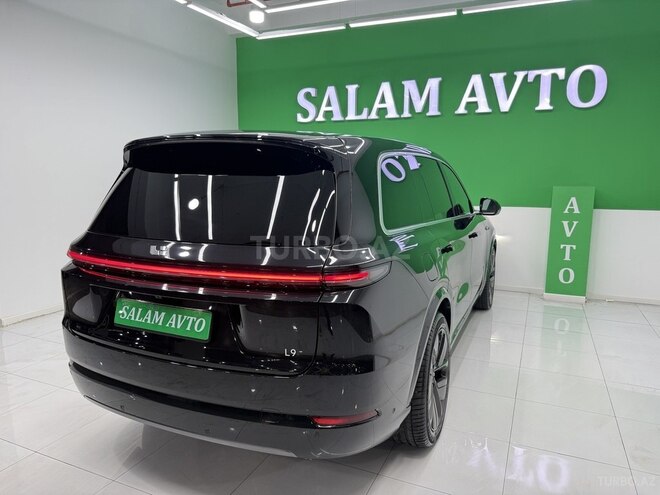 Li Auto L9-4