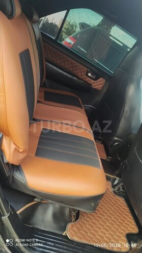Toyota Fortuner-11
