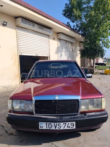 Mercedes 190-1