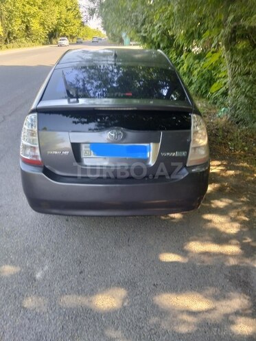 Toyota Prius-11
