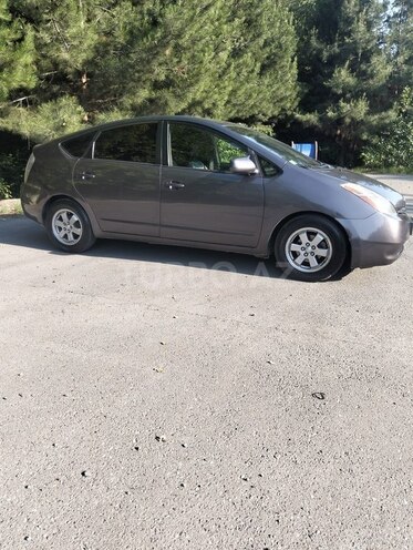 Toyota Prius-7