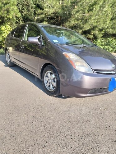 Toyota Prius-8