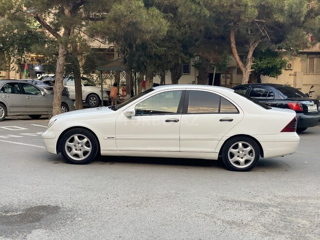 Mercedes C 200-4