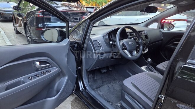 Kia Rio-11