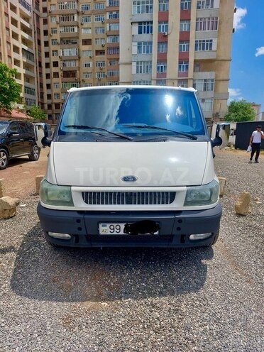 Ford Transit-1