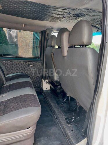 Ford Transit-7
