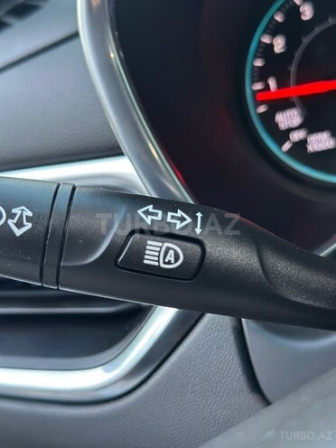 Chevrolet Equinox-12