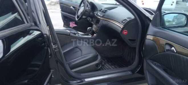 Mercedes E 270-12