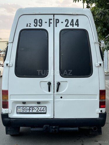 Ford Transit-7