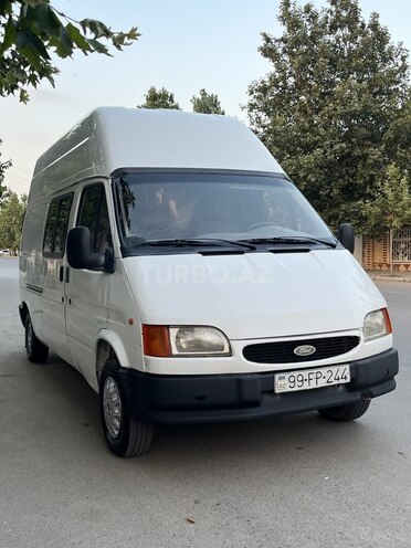 Ford Transit-1