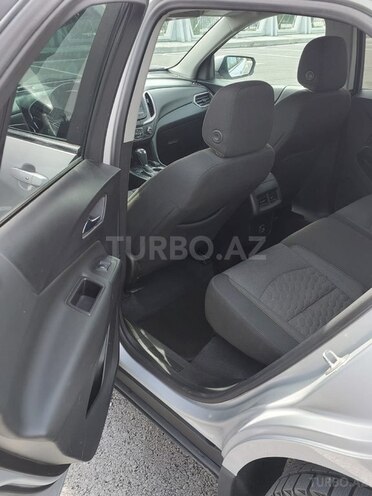Chevrolet Equinox-10