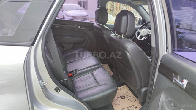 Kia Sorento-15