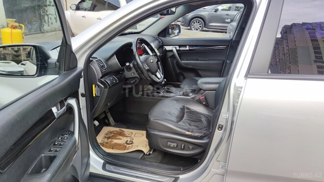 Kia Sorento-10