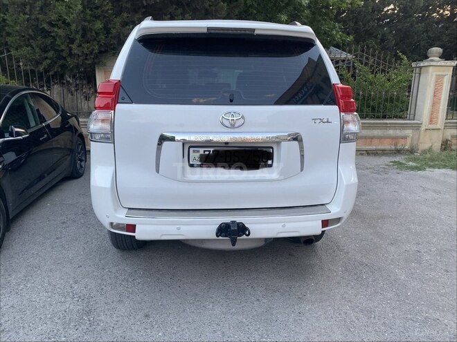 Toyota Land Cruiser Prado-3