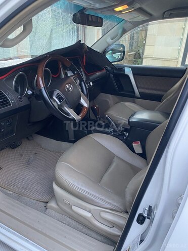 Toyota Land Cruiser Prado-6