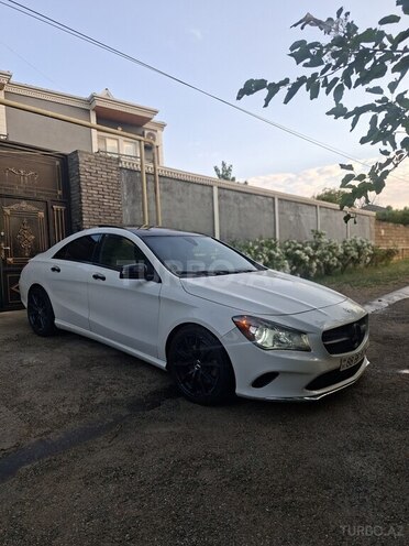 Mercedes CLA 250-4