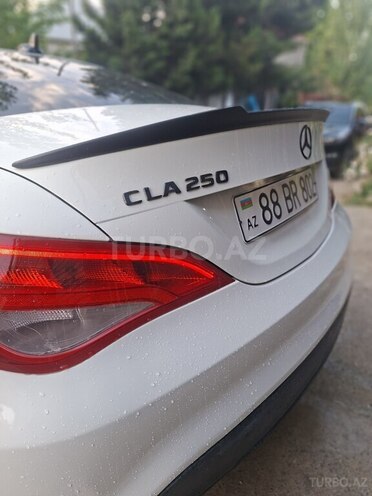 Mercedes CLA 250-6