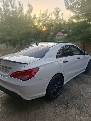 Mercedes CLA 250-8