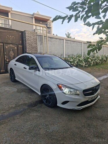 Mercedes CLA 250-9