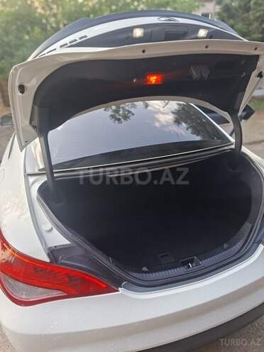 Mercedes CLA 250-10