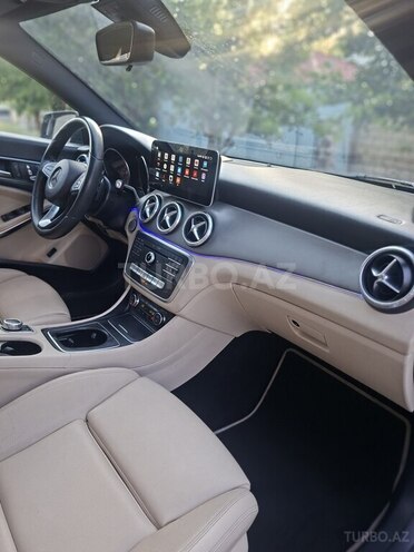Mercedes CLA 250-13