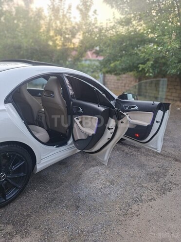 Mercedes CLA 250-14