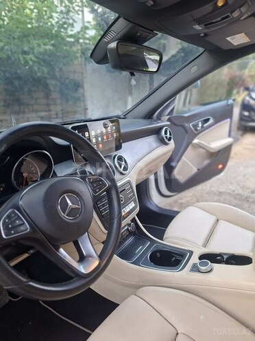 Mercedes CLA 250-17