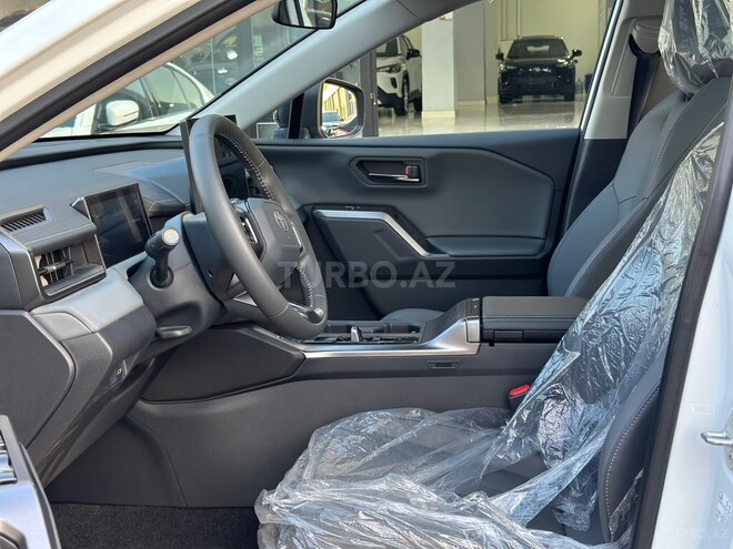 Toyota RAV4-15