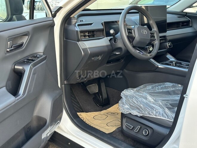 Toyota RAV4-16