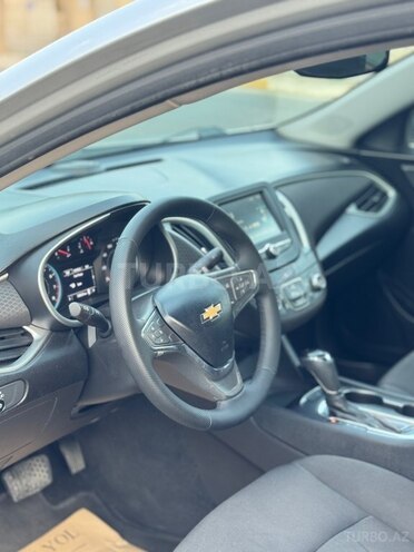 Chevrolet Malibu-13
