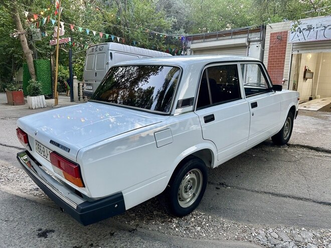 LADA (VAZ) 2107-5