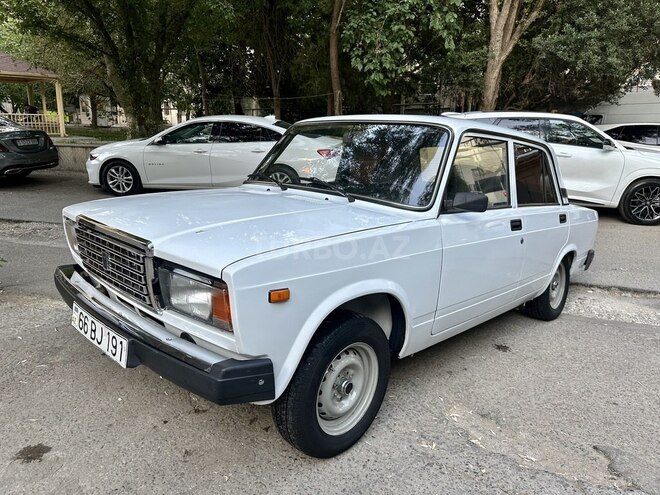 LADA (VAZ) 2107-4
