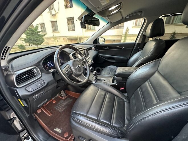 Kia Sorento-19