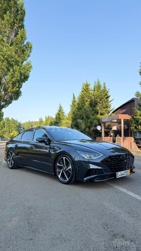 Hyundai Sonata-2