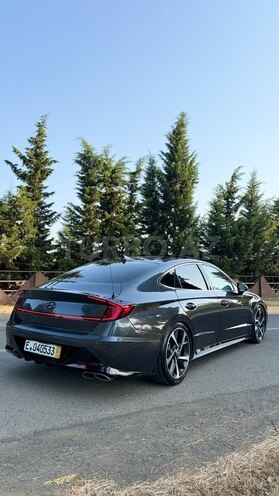Hyundai Sonata-8