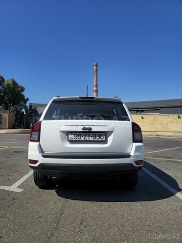 Jeep Compass-2