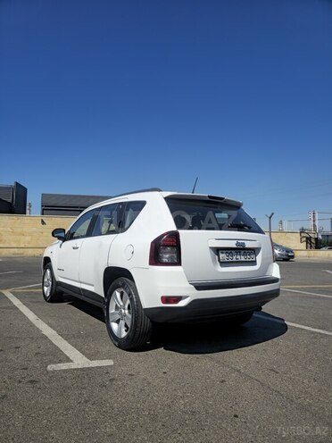 Jeep Compass-6