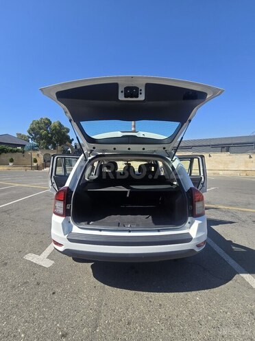 Jeep Compass-8